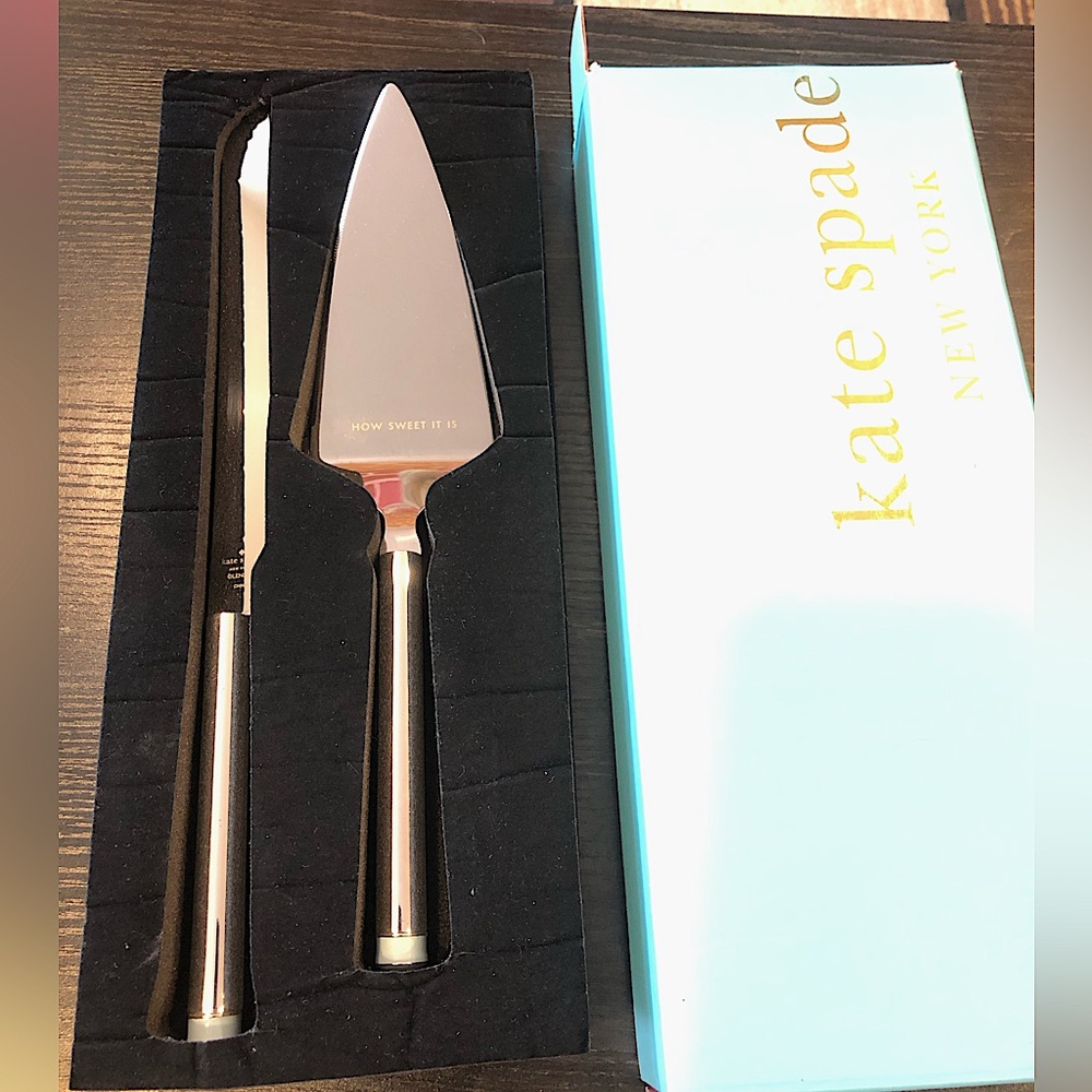 Kate Spade “Take The Cake” Dessert Serving Set